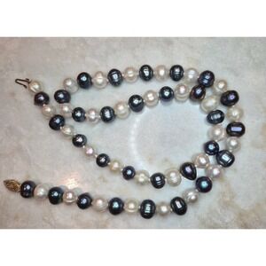 Multi Color Pearl‎ Necklace 14k Gold Clasp 17"